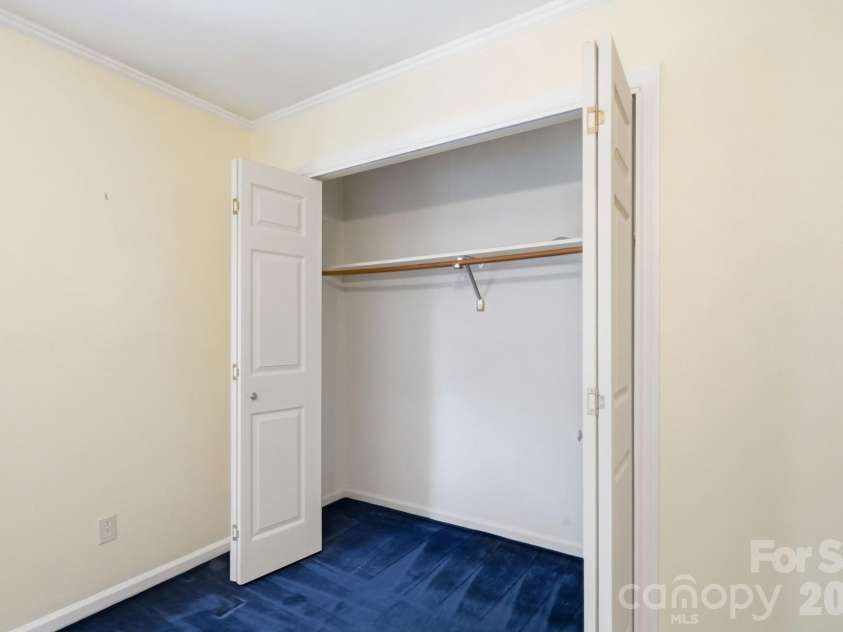 5901 Quail Hollow Road, Charlotte, NC 28210.  MLS# CAR4411743, YatesRealty ID 46771. 