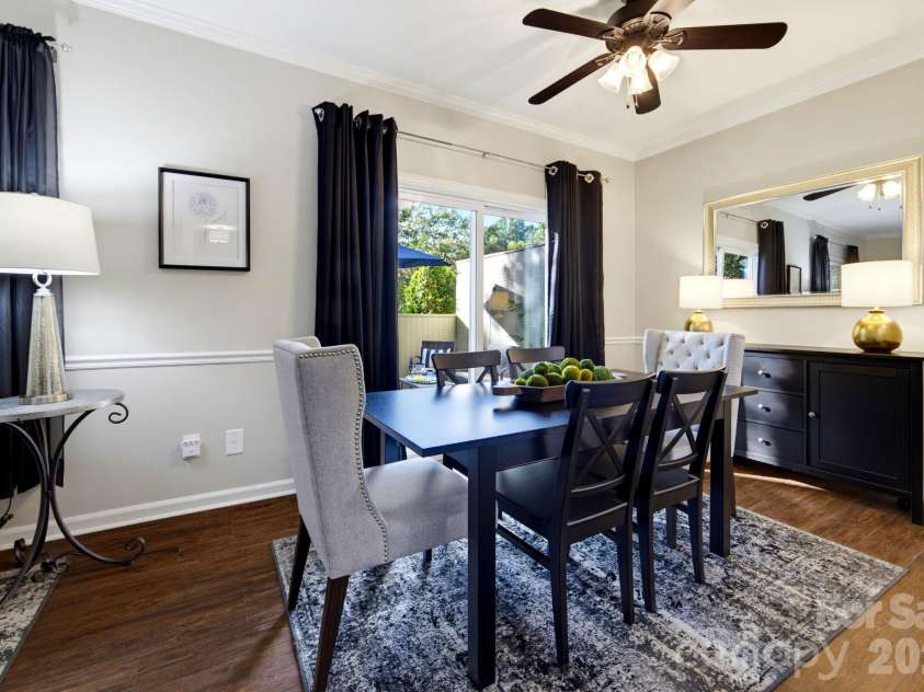 5901 Quail Hollow Road, Charlotte, NC 28210.  MLS# CAR4430297, YatesRealty ID 46771. Spacious dining area with easy access for outdoor entertaining