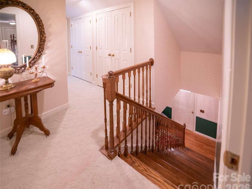 417 Stonecroft Drive, Lenoir, NC 28645.  MLS# CAR4409106, YatesRealty ID 46772. 2nd Level