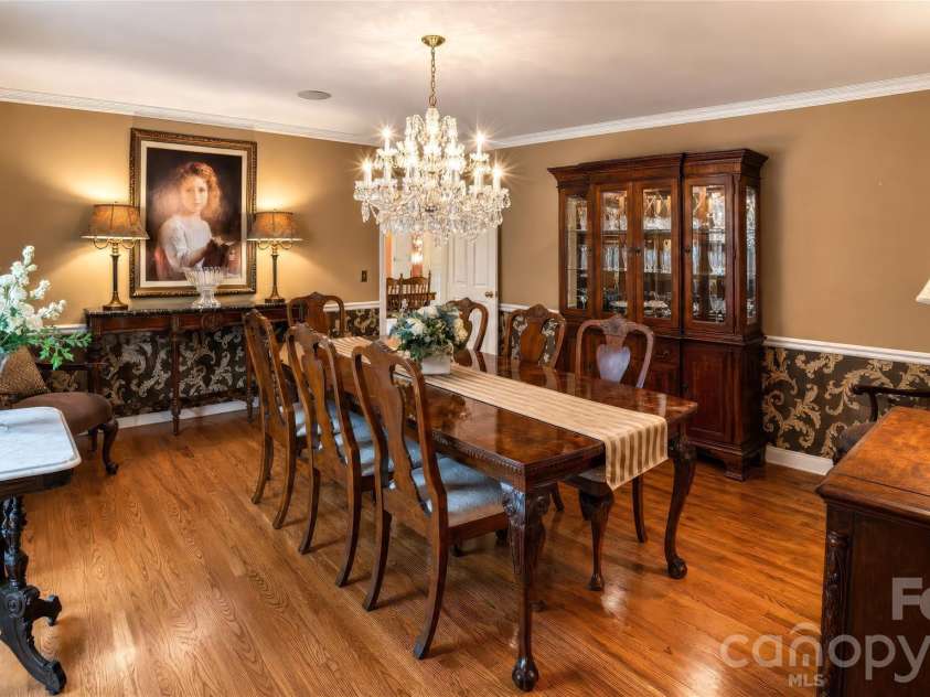 417 Stonecroft Drive, Lenoir, NC 28645.  MLS# CAR4409106, YatesRealty ID 46772. Dining Room
