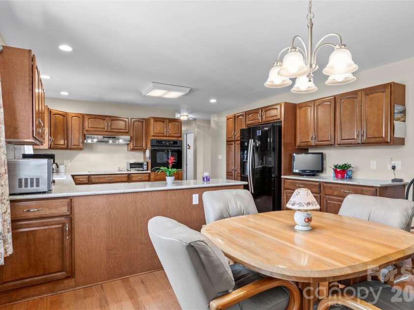 527 Howardtown Circle, Mocksville, NC 27028.  MLS# CAR4418281, YatesRealty ID 46774. 