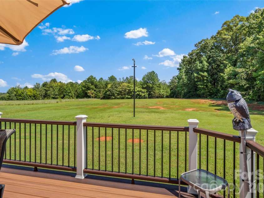 527 Howardtown Circle, Mocksville, NC 27028.  MLS# CAR4418281, YatesRealty ID 46774. 