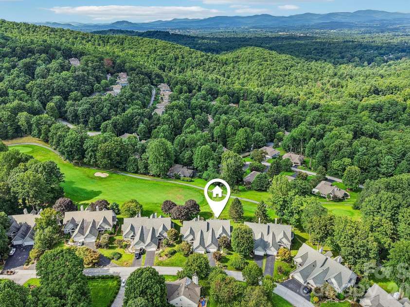 146 Overlook Drive, Flat Rock, NC 28731.  MLS# CAR4418030, YatesRealty ID 46776. 