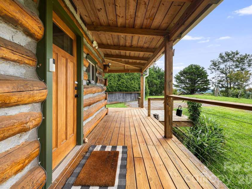 194 Cabin Hollow Drive, Marshall, NC 28753.  MLS# CAR4414308, YatesRealty ID 46778. 