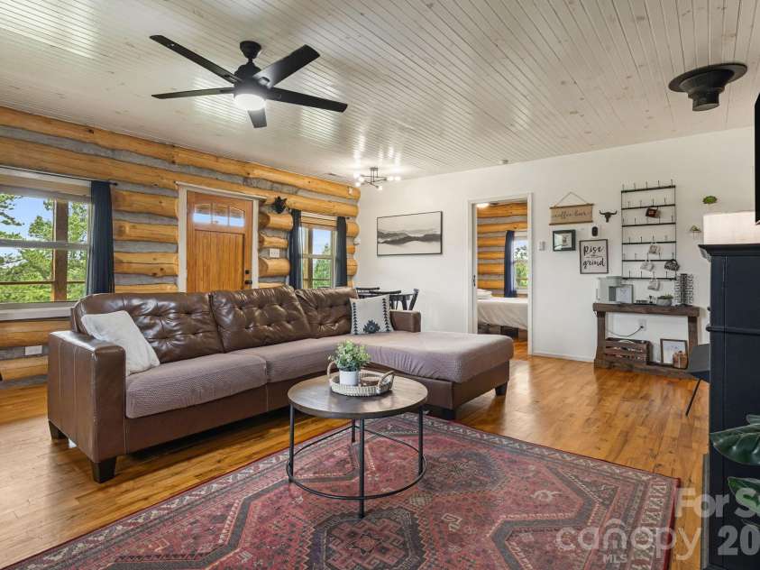 194 Cabin Hollow Drive, Marshall, NC 28753.  MLS# CAR4414308, YatesRealty ID 46778. 