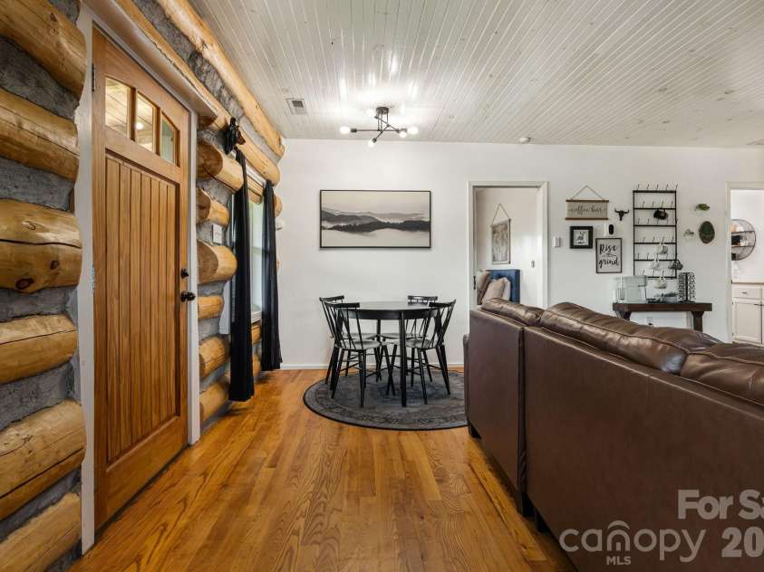 194 Cabin Hollow Drive, Marshall, NC 28753.  MLS# CAR4414308, YatesRealty ID 46778. 