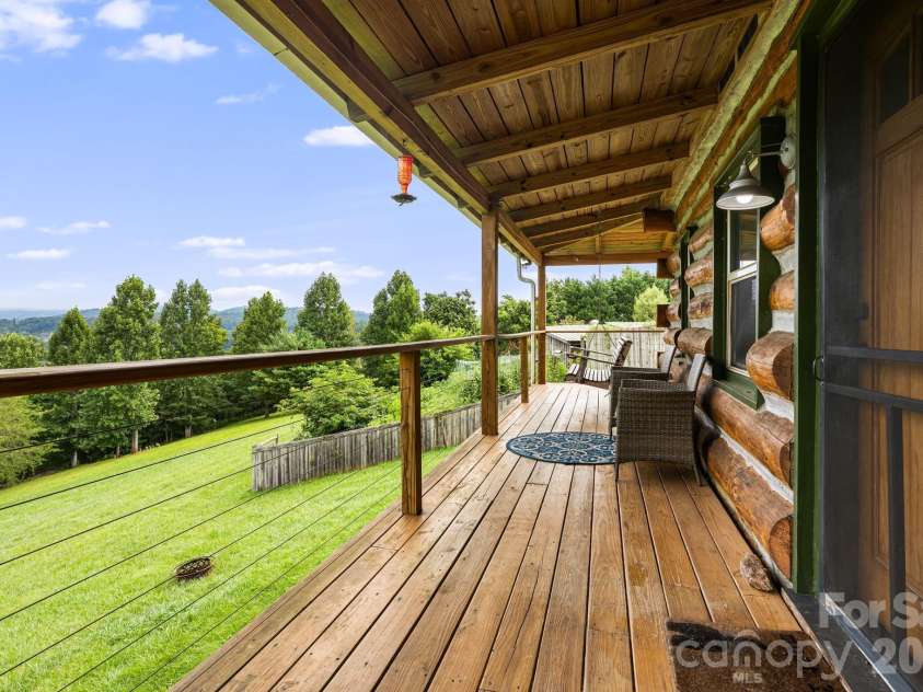 194 Cabin Hollow Drive, Marshall, NC 28753.  MLS# CAR4414308, YatesRealty ID 46778. 