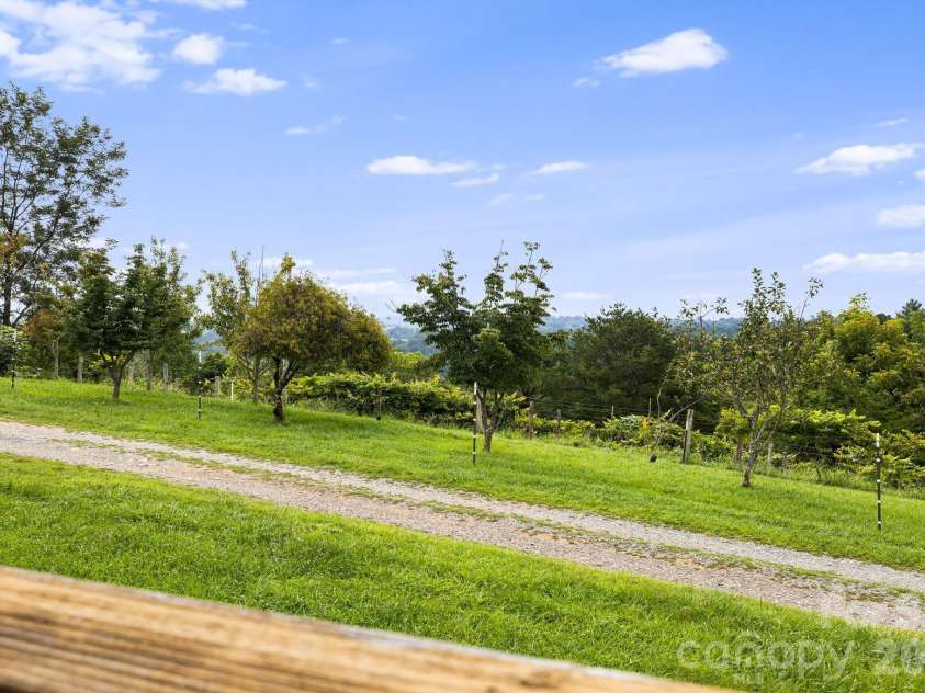 194 Cabin Hollow Drive, Marshall, NC 28753.  MLS# CAR4414308, YatesRealty ID 46778. 