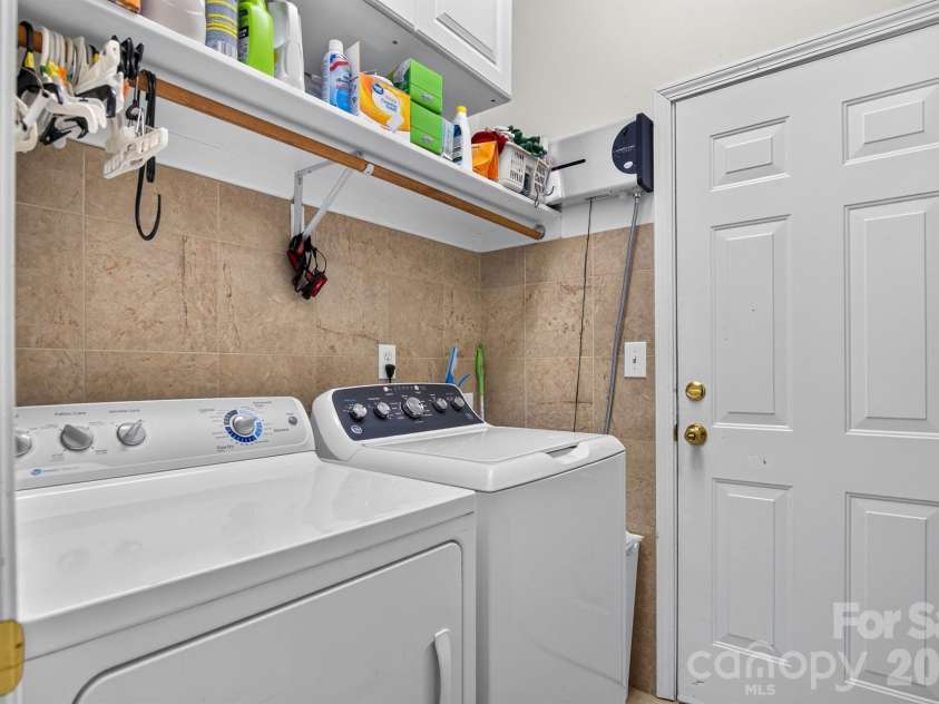 7097 Windy Pine Circle, Denver, NC 28037.  MLS# CAR4412633, YatesRealty ID 46779. 