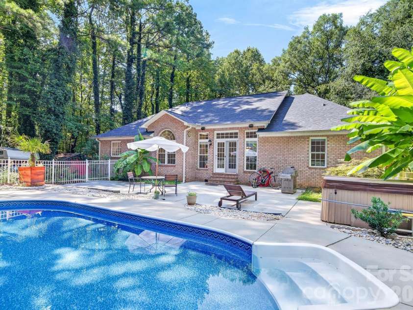 7097 Windy Pine Circle, Denver, NC 28037.  MLS# CAR4412633, YatesRealty ID 46779. 