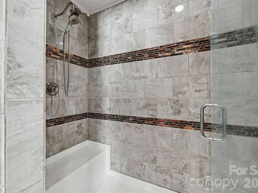 140 Broome Farm Lane, Mooresville, NC 28115.  MLS# CAR4413298, YatesRealty ID 46780. 