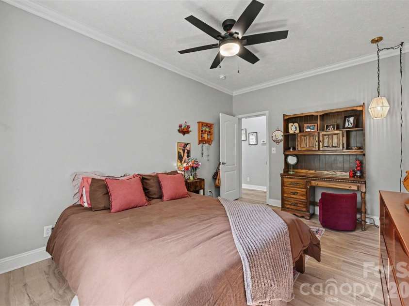 140 Broome Farm Lane, Mooresville, NC 28115.  MLS# CAR4413298, YatesRealty ID 46780. 