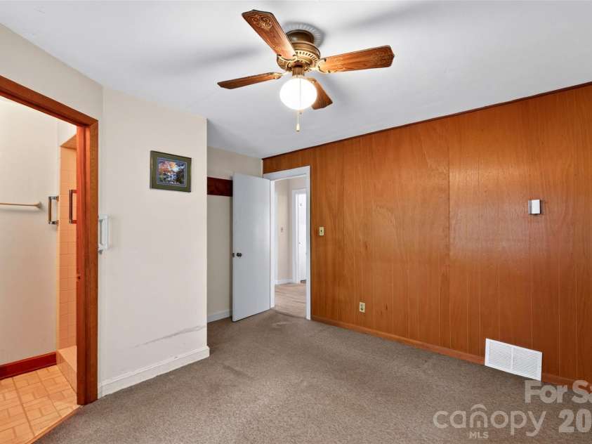 2 White Oak Road, Arden, NC 28704.  MLS# CAR4418090, YatesRealty ID 46781. Primary bedroom
