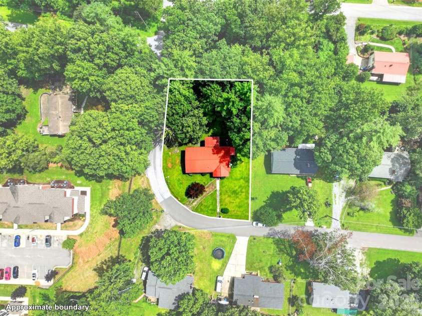 2 White Oak Road, Arden, NC 28704.  MLS# CAR4418090, YatesRealty ID 46781. Represents front lot only, awaiting update with rear lot line overlay