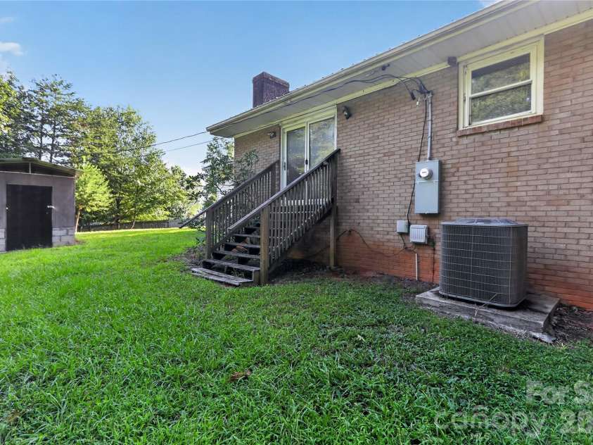 3606 Jefferson Street, Sherrills Ford, NC 28673.  MLS# CAR4418261, YatesRealty ID 46782. 
