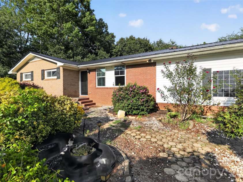 3606 Jefferson Street, Sherrills Ford, NC 28673.  MLS# CAR4418261, YatesRealty ID 46782. 