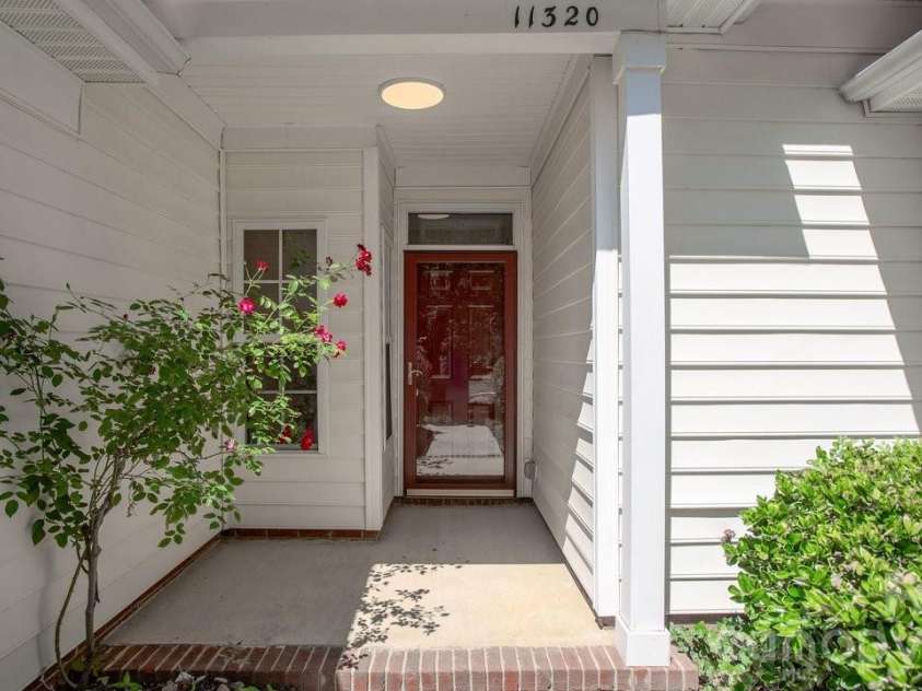 11320 Hunters Landing Drive, Charlotte, NC 28273.  MLS# CAR4415176, YatesRealty ID 46784. 