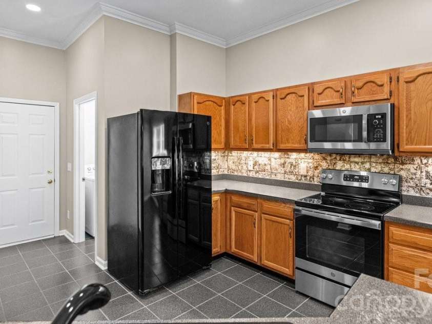 11320 Hunters Landing Drive, Charlotte, NC 28273.  MLS# CAR4415176, YatesRealty ID 46784. 