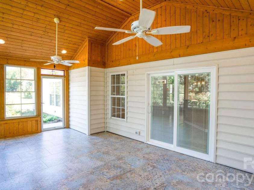 11320 Hunters Landing Drive, Charlotte, NC 28273.  MLS# CAR4415176, YatesRealty ID 46784. 