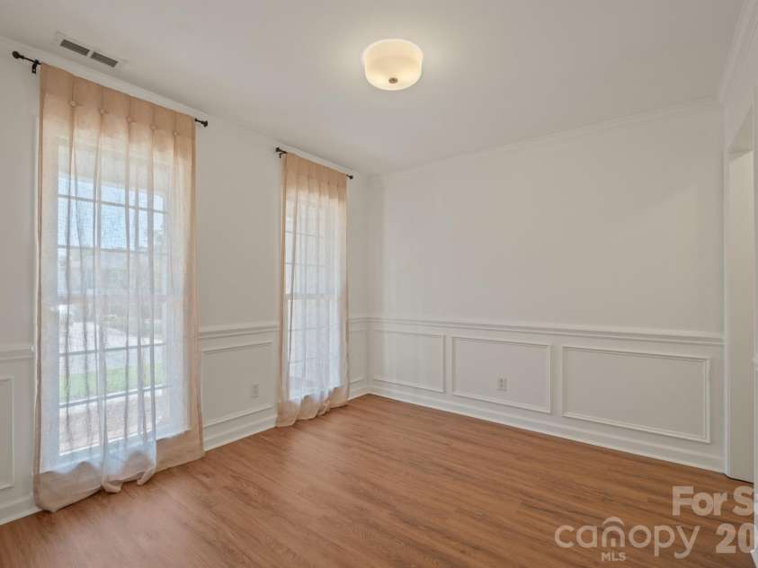 3618 Easthampton Drive, Gastonia, NC 28056.  MLS# CAR4418108, YatesRealty ID 46785. 