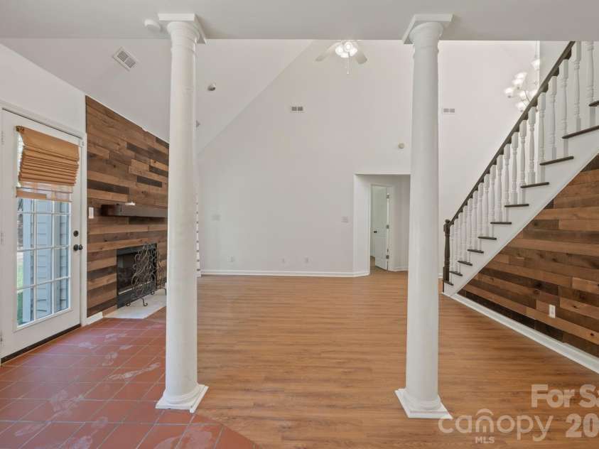 3618 Easthampton Drive, Gastonia, NC 28056.  MLS# CAR4418108, YatesRealty ID 46785. 