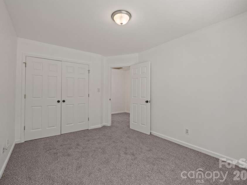 3618 Easthampton Drive, Gastonia, NC 28056.  MLS# CAR4418108, YatesRealty ID 46785. 