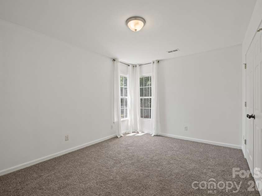 3618 Easthampton Drive, Gastonia, NC 28056.  MLS# CAR4418108, YatesRealty ID 46785. 