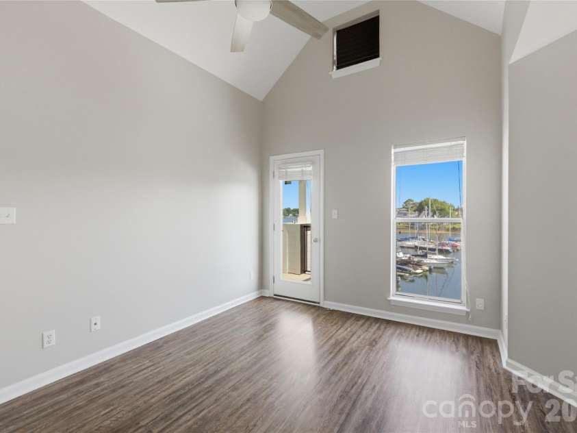 18705 Vineyard Point Lane, Cornelius, NC 28031.  MLS# CAR4418314, YatesRealty ID 46787. 