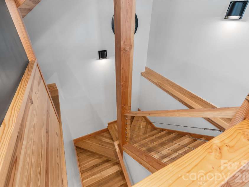 584 Springbrook Lane, Brevard, NC 28712.  MLS# CAR4336110, YatesRealty ID 4679. 