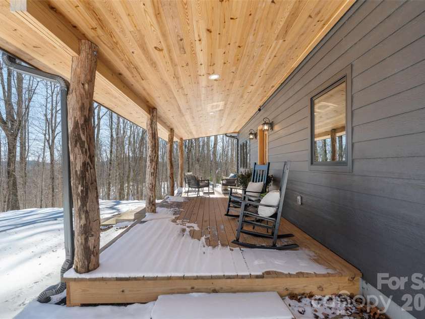 584 Springbrook Lane, Brevard, NC 28712.  MLS# CAR4336110, YatesRealty ID 4679. 