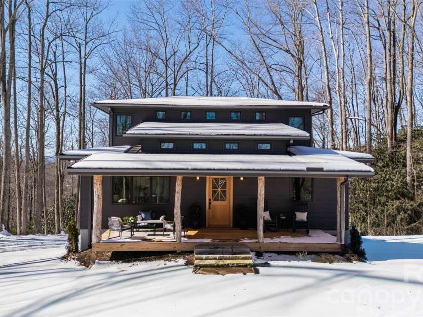 584 Springbrook Lane, Brevard, NC 28712.  MLS# CAR4336110, YatesRealty ID 4679. 