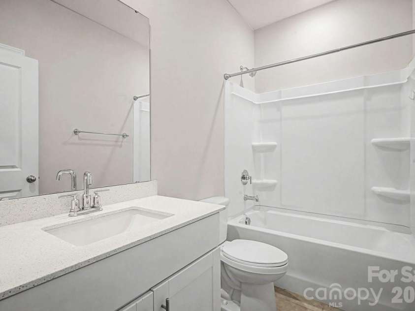 7120 American Elm Road, Charlotte, NC 28215.  MLS# CAR4351345, YatesRealty ID 4679. 