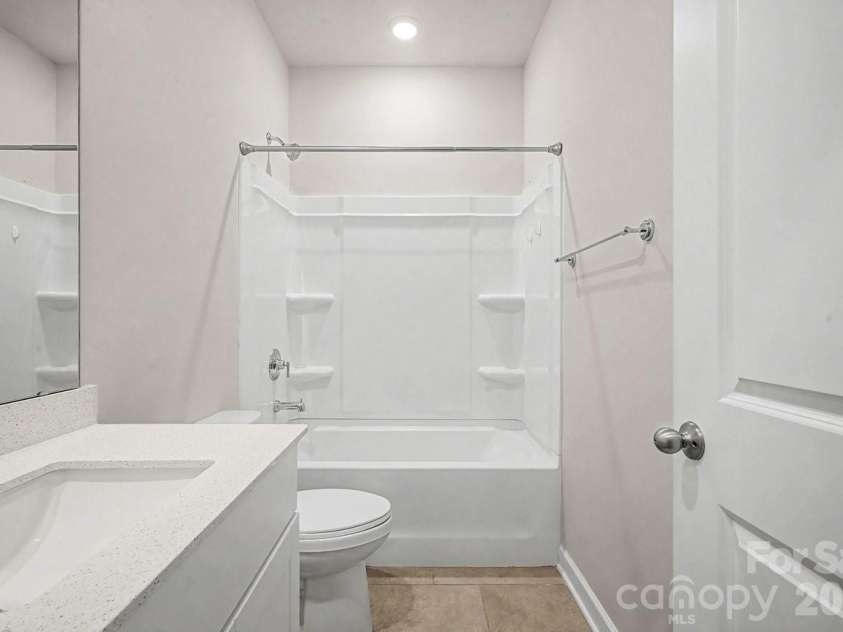 7120 American Elm Road, Charlotte, NC 28215.  MLS# CAR4351345, YatesRealty ID 4679. 