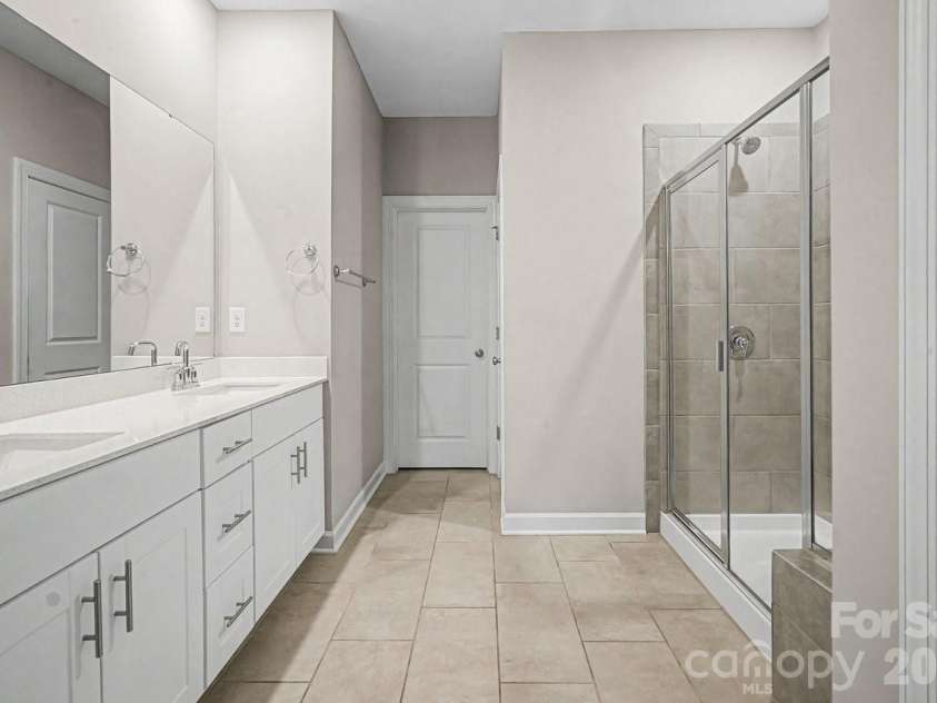 7120 American Elm Road, Charlotte, NC 28215.  MLS# CAR4351345, YatesRealty ID 4679. 
