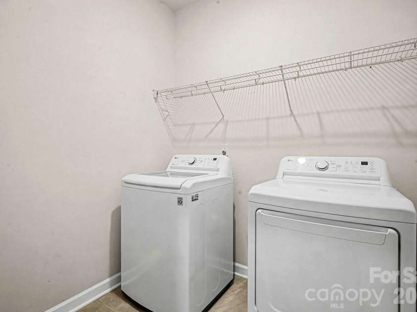 7120 American Elm Road, Charlotte, NC 28215.  MLS# CAR4351345, YatesRealty ID 4679. 