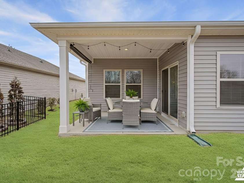 7120 American Elm Road, Charlotte, NC 28215.  MLS# CAR4351345, YatesRealty ID 4679. Virtually staged