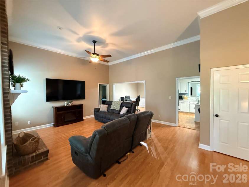 106 Webbed Foot Road, Mooresville, NC 28117.  MLS# CAR4416003, YatesRealty ID 46790. 