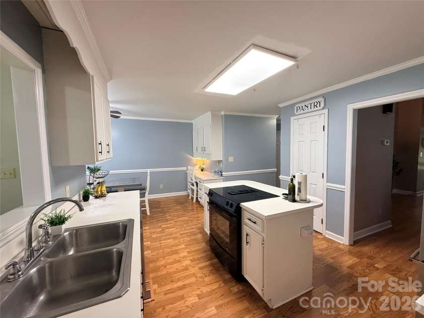 106 Webbed Foot Road, Mooresville, NC 28117.  MLS# CAR4416003, YatesRealty ID 46790. 