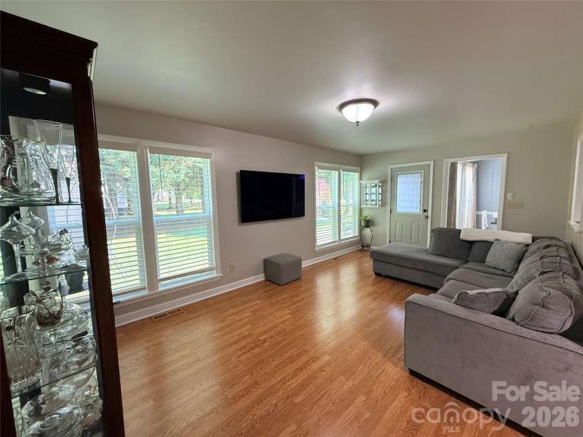 106 Webbed Foot Road, Mooresville, NC 28117.  MLS# CAR4416003, YatesRealty ID 46790. 