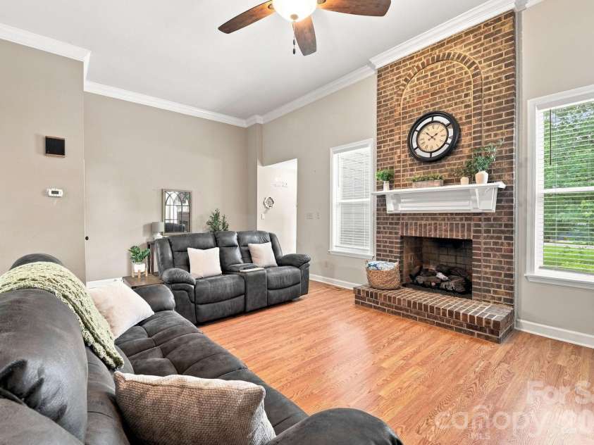 106 Webbed Foot Road, Mooresville, NC 28117.  MLS# CAR4416003, YatesRealty ID 46790. Great Room – Generous Space for Gathering & Entertaining