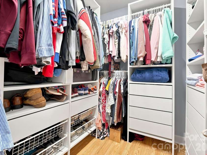 106 Webbed Foot Road, Mooresville, NC 28117.  MLS# CAR4416003, YatesRealty ID 46790. Primary Walk-In Closet