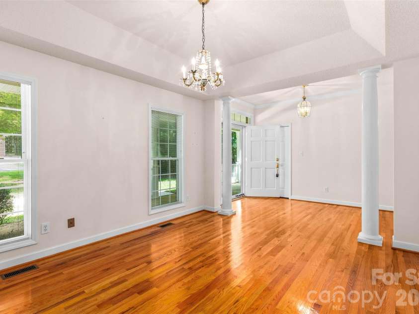6756 Hawks Nest Lane, Stanley, NC 28164.  MLS# CAR4416084, YatesRealty ID 46791. Dining room