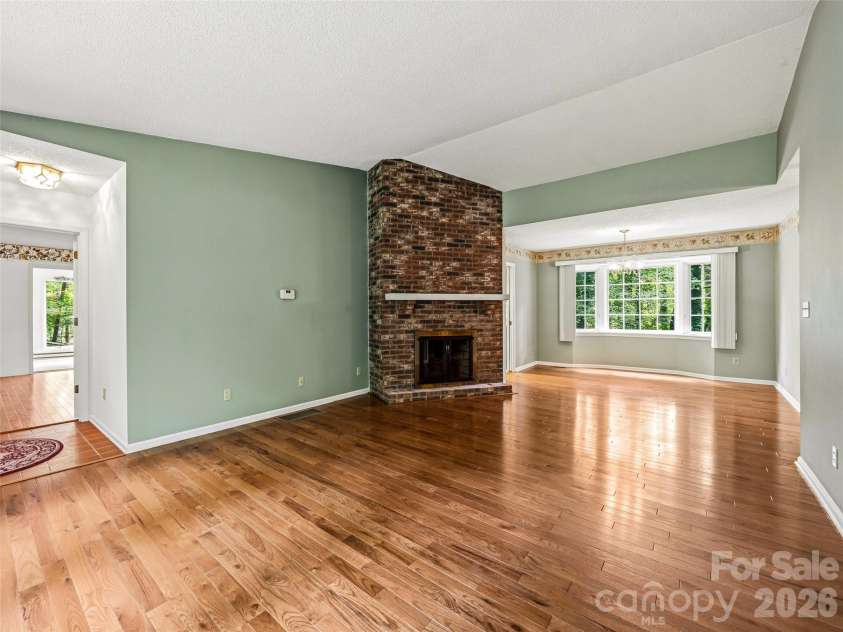 126 Surry Lane, Hendersonville, NC 28791.  MLS# CAR4388301, YatesRealty ID 46792. 
