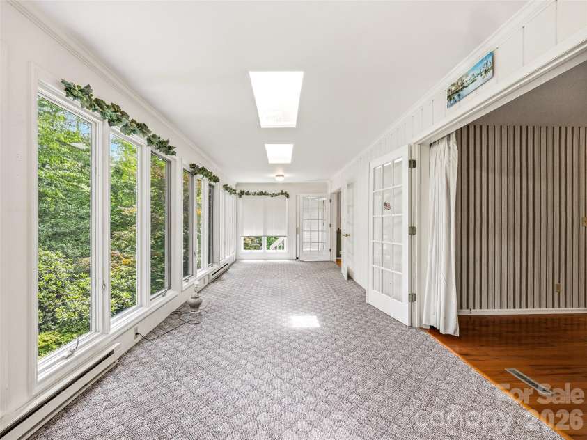 126 Surry Lane, Hendersonville, NC 28791.  MLS# CAR4388301, YatesRealty ID 46792. 