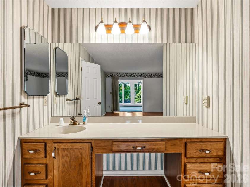126 Surry Lane, Hendersonville, NC 28791.  MLS# CAR4388301, YatesRealty ID 46792. 