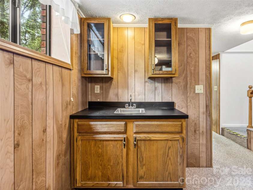126 Surry Lane, Hendersonville, NC 28791.  MLS# CAR4388301, YatesRealty ID 46792. 
