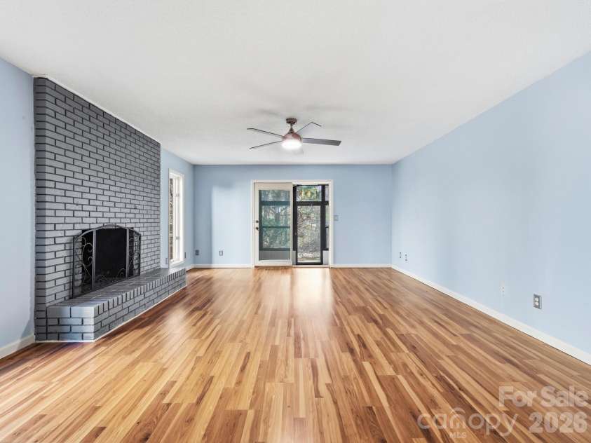 71 Pebble Creek Drive, Asheville, NC 28803.  MLS# CAR4349763, YatesRealty ID 46794. 