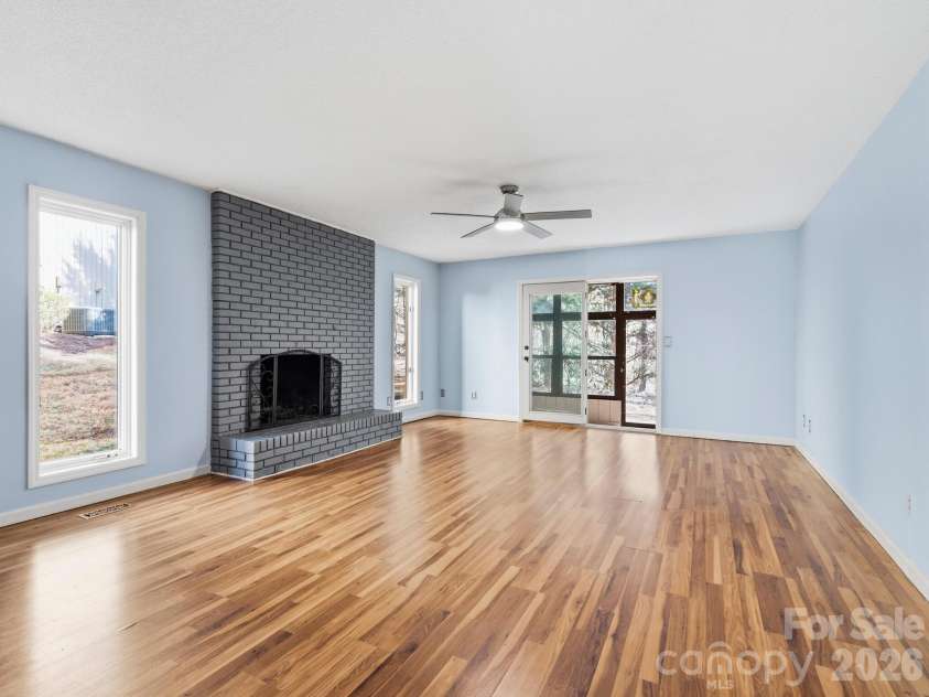 71 Pebble Creek Drive, Asheville, NC 28803.  MLS# CAR4349763, YatesRealty ID 46794. 