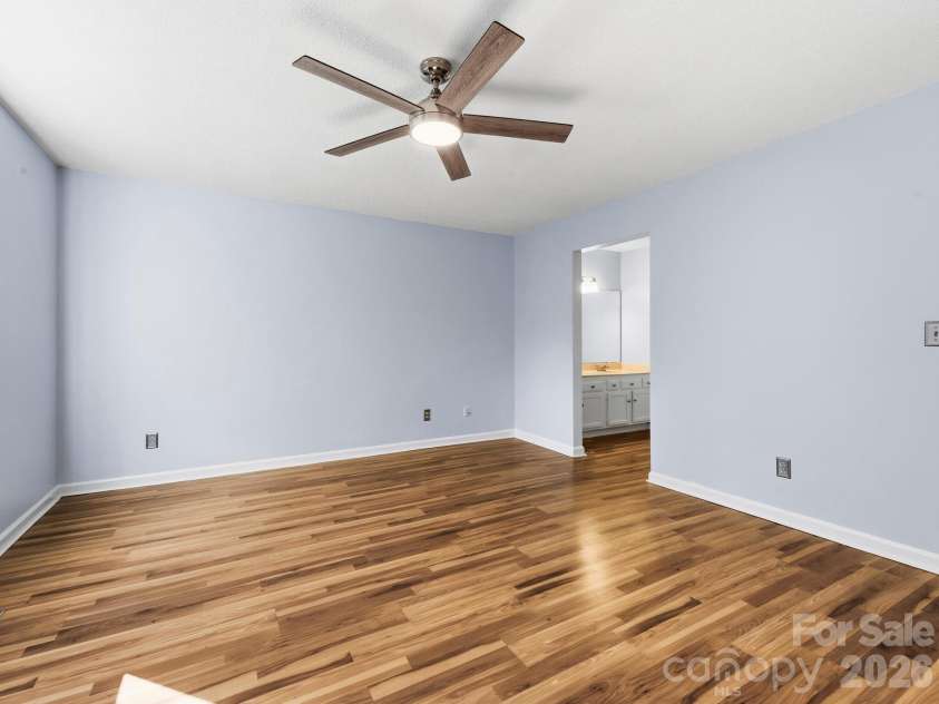 71 Pebble Creek Drive, Asheville, NC 28803.  MLS# CAR4349763, YatesRealty ID 46794. 