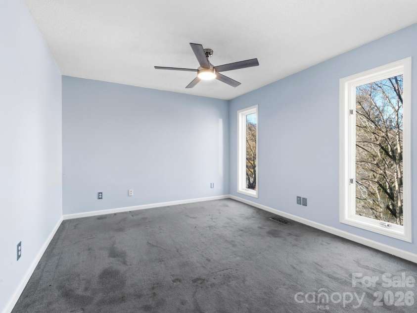 71 Pebble Creek Drive, Asheville, NC 28803.  MLS# CAR4349763, YatesRealty ID 46794. 